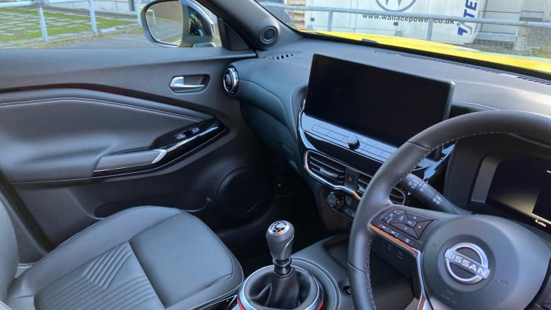 Nissan Juke 1.0 DiG-T Tekna 5dr Petrol Hatchback